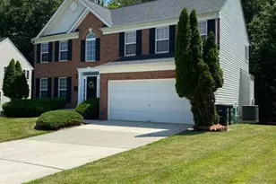 7613 Starshine Dr, District Heights, MD 20747 - Photo 2