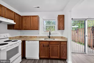 5707 Falkland Pl, Capitol Heights, MD 20743 - Photo 14