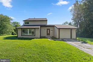 15811 Perkins Ln, Bowie, MD 20716 - Photo 2