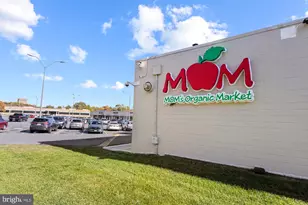 5120 Kenesaw St, College Park, MD 20740 - Photo 36