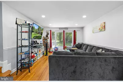 7519 Sweetbriar Drive, College Park, MD 20740 - Photo 6