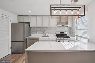 1925 Dutch Village Dr, Landover, MD 20785 - Photo 8