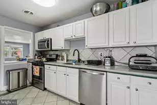 7100 Southlawn Dr, Oxon Hill, MD 20745 - Photo 8