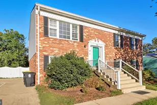 8136 Comet Dr, Fort Washington, MD 20744 - Photo 2
