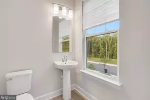 10835 Foxtrot Cir, Upper Marlboro, MD 20772 - Photo 10