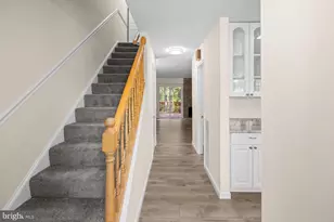 8493 Snowden Oaks Pl, Laurel, MD 20708 - Photo 2