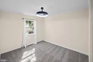 8493 Snowden Oaks Pl, Laurel, MD 20708 - Photo 16