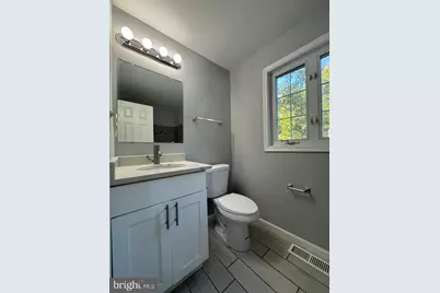 5735 Euclid, Landover, MD 20785 - Photo 4