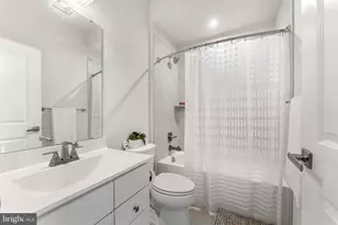 4733 Towne Park Rd, Suitland, MD 20746 - Photo 22