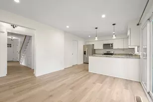 8806 Admiral Dr, Laurel, MD 20708 - Photo 18