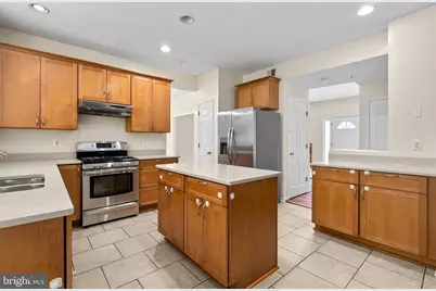 8913 Tonbridge Terrace, Hyattsville, MD 20783 - Photo 12