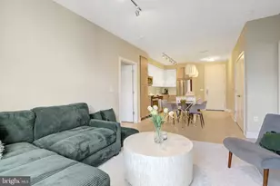 145 Riverhaven Dr, Oxon Hill, MD 20745 - Photo 8