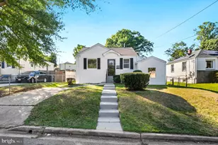 1312 Dunbar Oaks Dr, Capitol Heights, MD 20743 - Photo 2