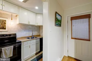 54 Ridge Rd, Greenbelt, MD 20770 - Photo 4