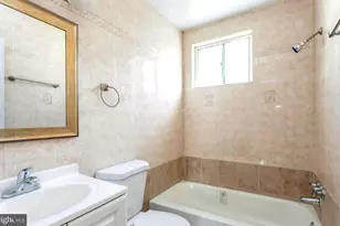 2852 Iverson St, Temple Hills, MD 20748 - Photo 12