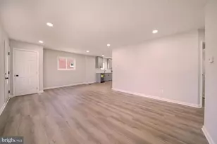 2521 St Clair Dr, Temple Hills, MD 20748 - Photo 12