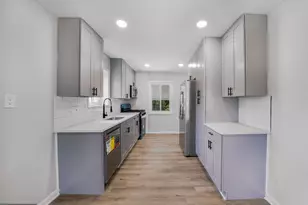 2521 St Clair Dr, Temple Hills, MD 20748 - Photo 14