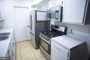 2429 Green Valley Dr, Suitland, MD 20746 - Photo 8