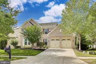 2403 Lake Forest Dr, Upper Marlboro, MD 20774 - Photo 2