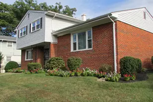 1113 Burketon Rd, Hyattsville, MD 20783 - Photo 2