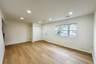 2208 Columbia Pl, Landover, MD 20785 - Photo 4