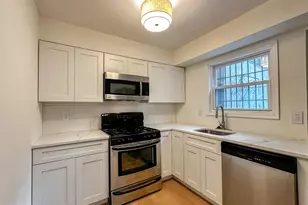 2208 Columbia Pl, Landover, MD 20785 - Photo 10