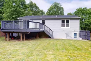 7103 Aquinas Ave, Upper Marlboro, MD 20772 - Photo 2