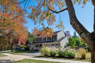 13808 Pleasant View Dr, Bowie, MD 20720 - Photo 2