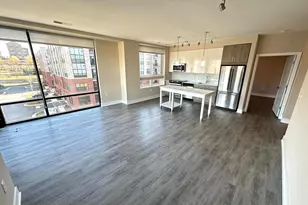 145 Riverhaven Dr, Oxon Hill, MD 20745 - Photo 2