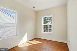 9410 52nd Ave, College Park, MD 20740 - Photo 38