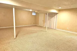 7701 Croom Rd, Upper Marlboro, MD 20772 - Photo 34