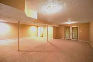 7701 Croom Rd, Upper Marlboro, MD 20772 - Photo 32