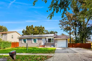 5613 Gregory Dr, Lanham, MD 20706 - Photo 2