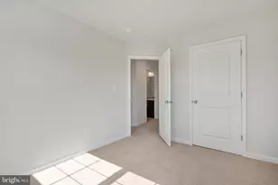 16649 Green Glade Dr, Brandywine, MD 20613 - Photo 18