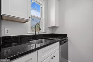 6892 Hawthorne St, Hyattsville, MD 20785 - Photo 12