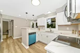 304 Loureiro Ln, Oxon Hill, MD 20745 - Photo 12