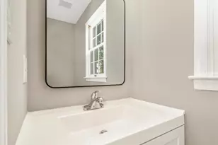 304 Loureiro Ln, Oxon Hill, MD 20745 - Photo 24