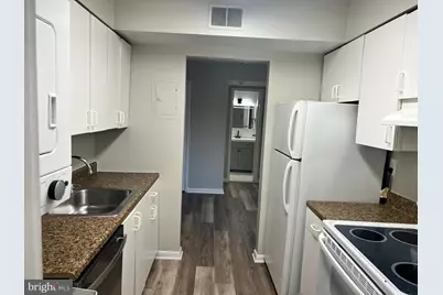 6928 Hanover Parkway #2, Greenbelt, MD 20770 - Photo 8