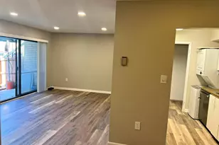 6928 Hanover Pkwy, Greenbelt, MD 20770 - Photo 4