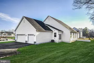 11304 Eliana Ct, Glenn Dale, MD 20769 - Photo 42