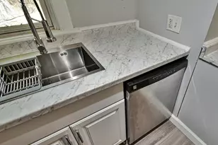 5415 Powhatan Rd, Riverdale, MD 20737 - Photo 16