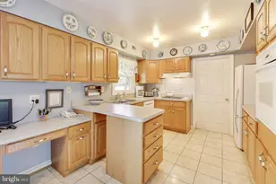 12109 Whitehall Dr, Bowie, MD 20715 - Photo 6