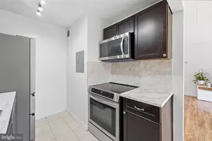 9205 New Hampshire Ave, Silver Spring, MD 20903 - Photo 10