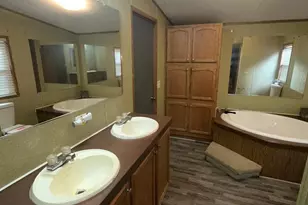 8601 Temple Hills Rd, Temple Hills, MD 20748 - Photo 14