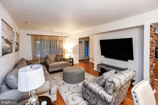 8317 Canning Terrace, Greenbelt, MD 20770 - Photo 4