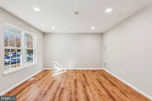 6906 Blue Holly Ct, District Heights, MD 20747 - Photo 4