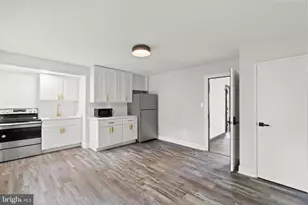 7404 Columbia Ave, College Park, MD 20740 - Photo 2