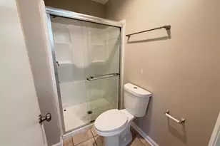 8407 Berwick Rd, Upper Marlboro, MD 20772 - Photo 28