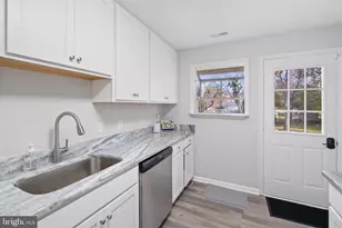 6012 Griffith Dr, Suitland, MD 20746 - Photo 20