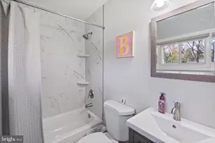 6012 Griffith Dr, Suitland, MD 20746 - Photo 16